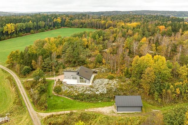 6 room Farm with forestry at Linnebo 120 Uddevalla kommun