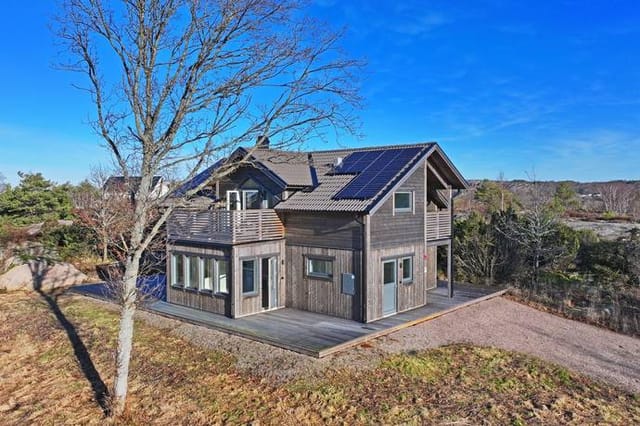 5-room Winterized Holiday Home at Ödby 29, Hunnebostrand, Sotenäs Municipality