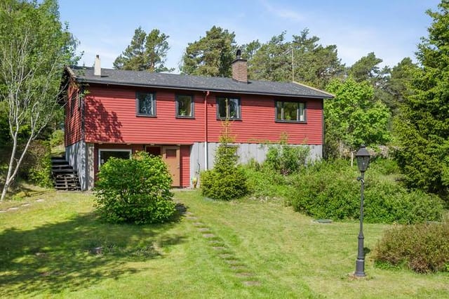 Exterior view of the house and garden