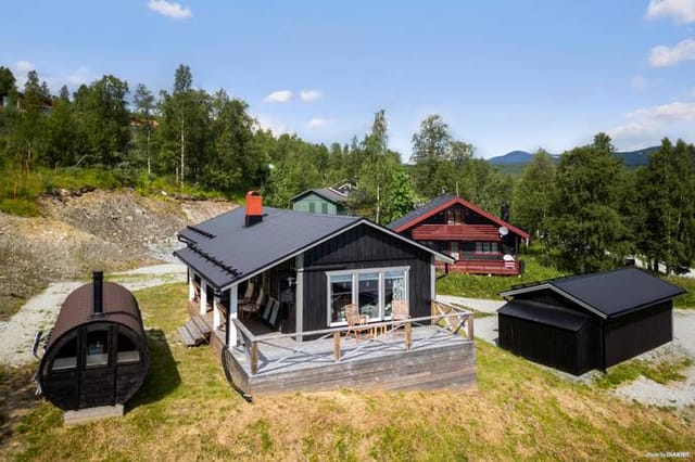 Exterior view of the cabin