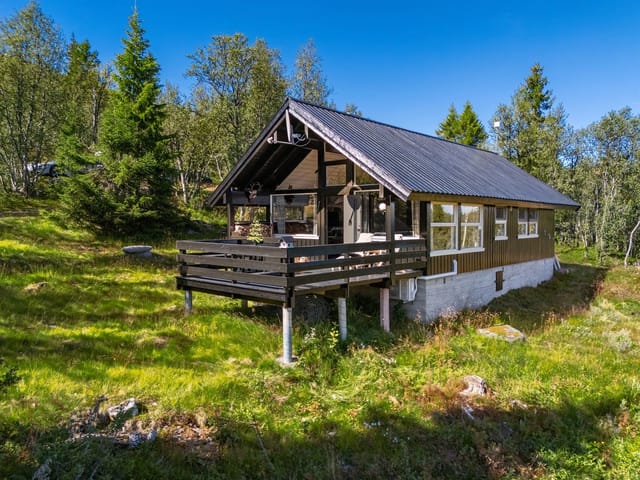 Welcome to Sangefjellvegen 95, a property presented by EiendomsMegler 1 Fjellmegleren!