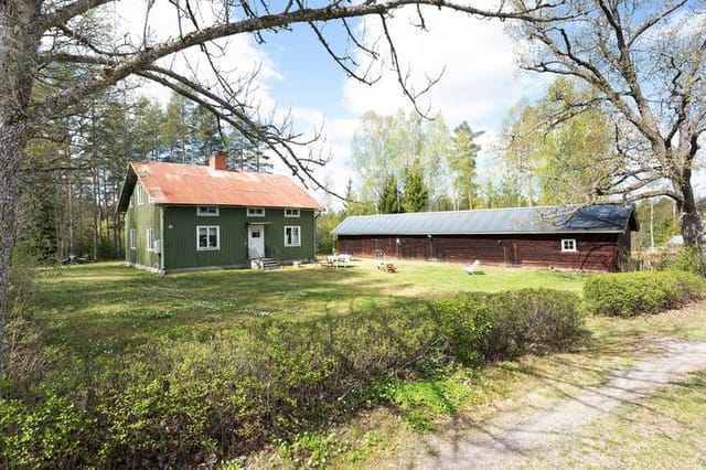 Exterior view of the house and garden