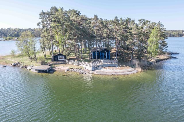 Main cottage and jetty deck