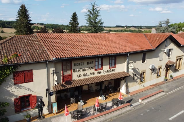 View photo 1 of Quartier du Château