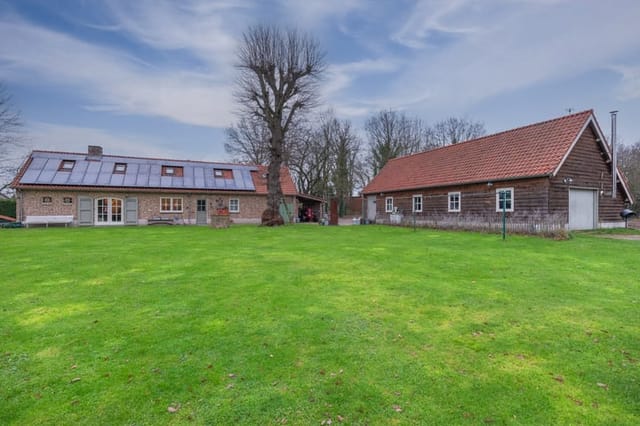 View of the property from the front