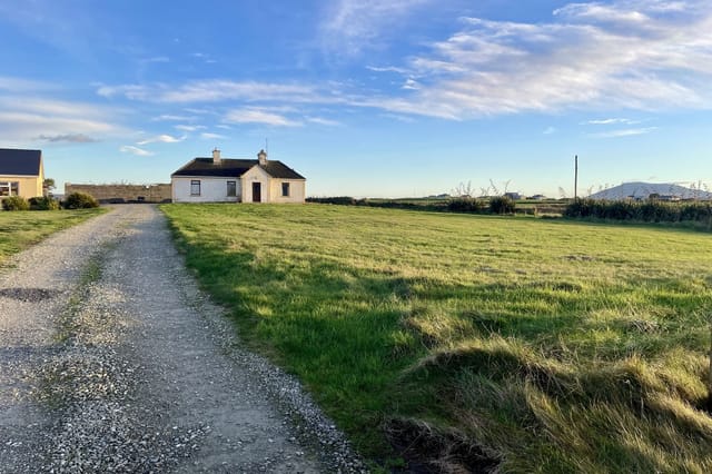 Elly, Clogher, Belmullet, Co. Mayo, F26D2H1