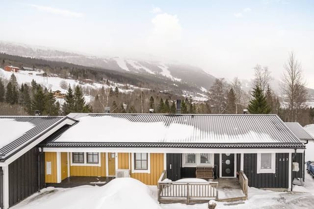 Winterized holiday home at Årekläppen 227