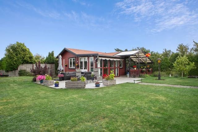 Exterior view of the cottage and garden