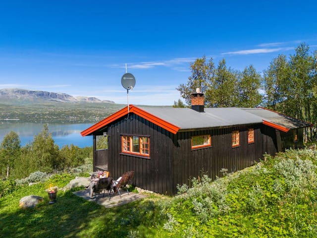 Welcome to Verpestølvegen 198, presented by EiendomsMegler 1 Fjellmegleren!