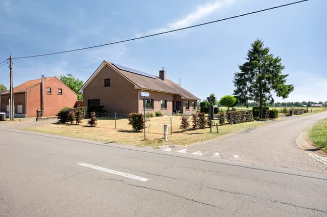 Front view of Kerkhoven 3