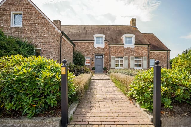 Front view of Berendonk 8 villa