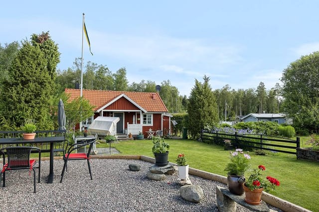 Front view of the house and garden