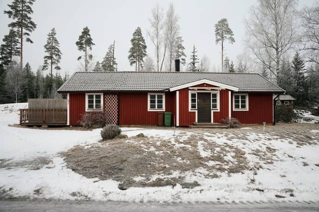 Winterized holiday home on Herrstugevägen 5