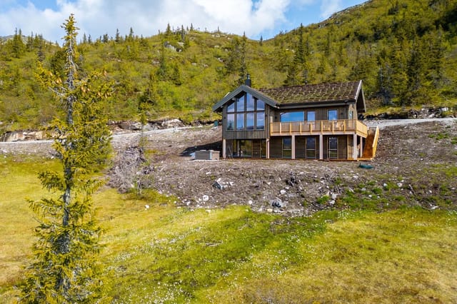 Welcome to Vardefjellvegen 392 - a modern cabin built in 2022/23!