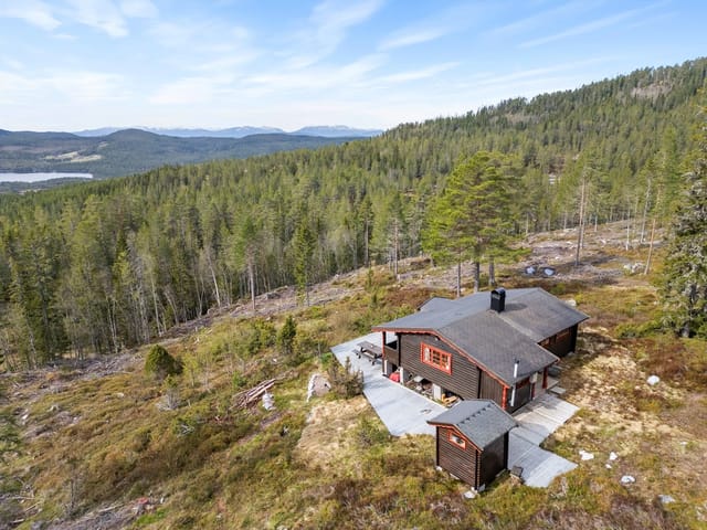Welcome to the charming Åkrokveien 320, at the foot of Blefjell South in Jondalen.