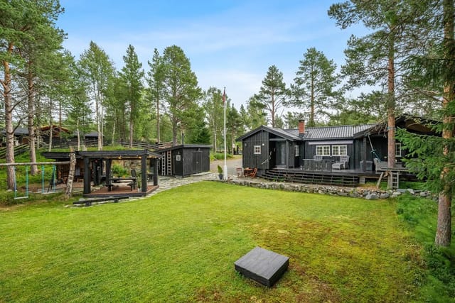 Welcome to Danielåsen 18 and this beautiful leisure property!