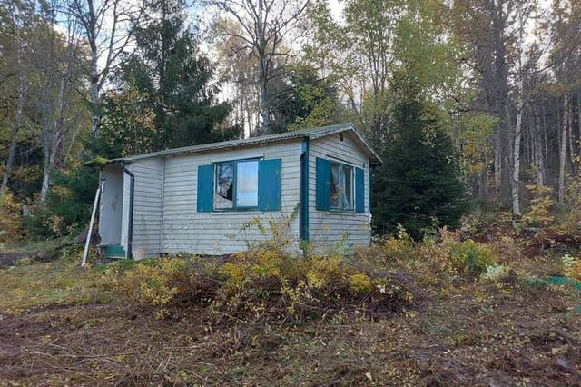 Cottage exterior view