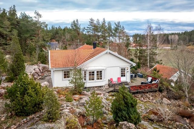 4 rooms Winterized holiday home at Lagnö Moons stones 1 Sankt Anna Söderköpings kommun