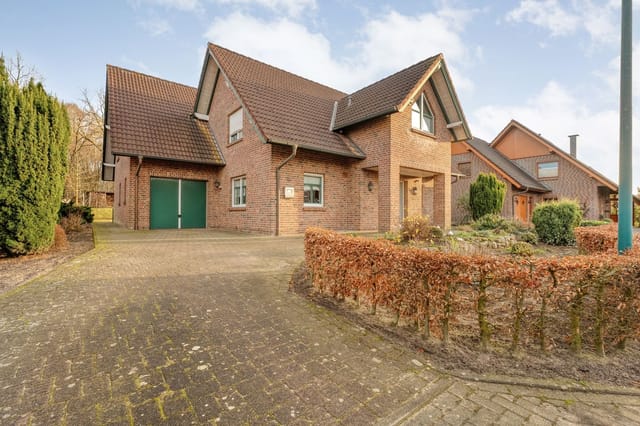 Front view of Kiefernweg 7