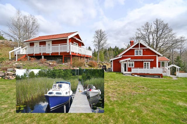 Main house and garden with lake view