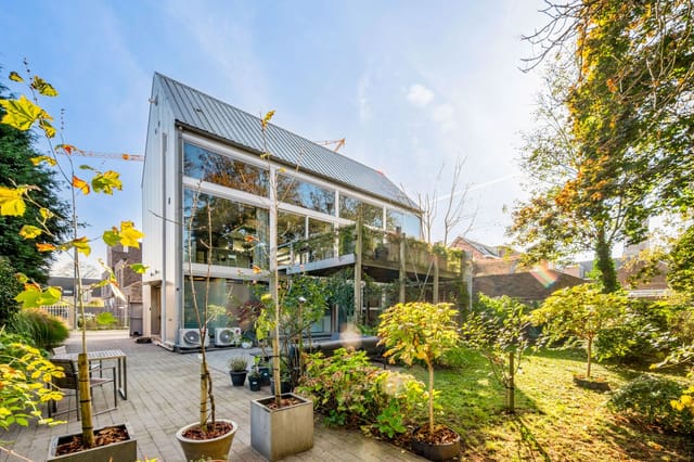 Front view of Neerveldstraat 1B