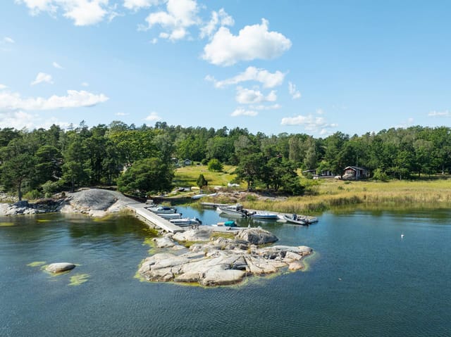 Main house and sea view
