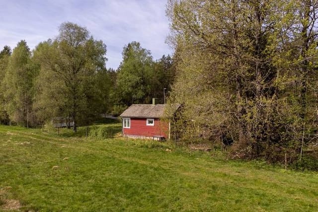 Front view of the cottage