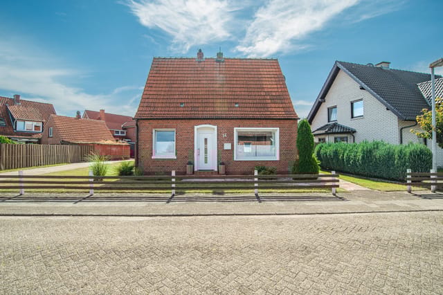 Front view of Krokusstraße 14