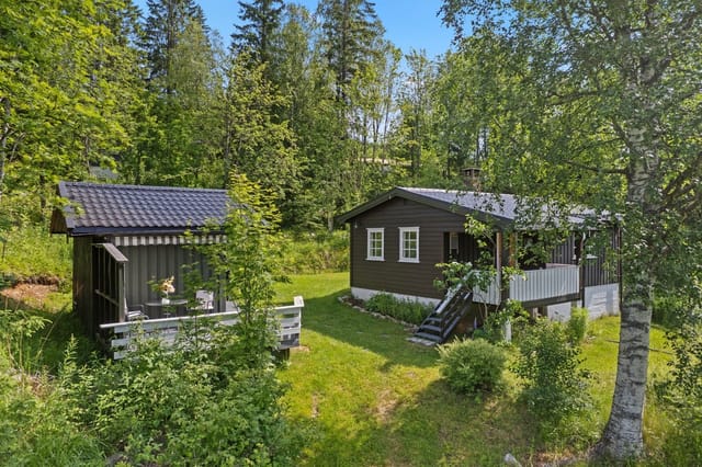 Peaceful and scenic surroundings with excellent sunlight.