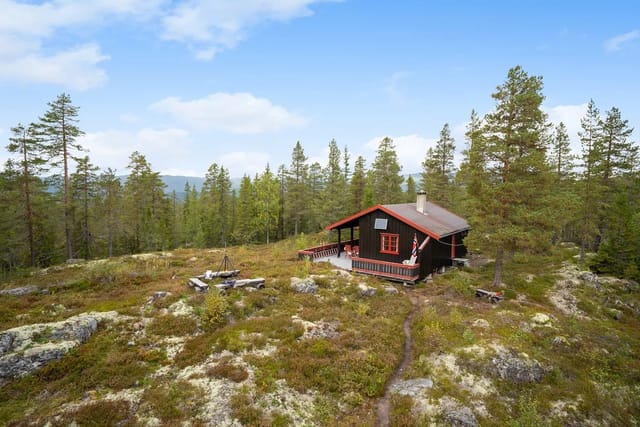 Welcome to Metjønnvegen 76.