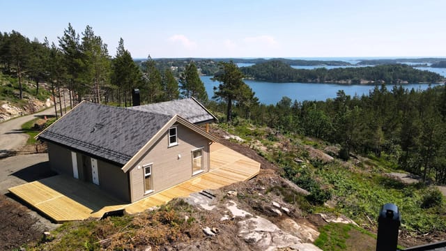 New and move-in-ready Polar 98 on plot 103