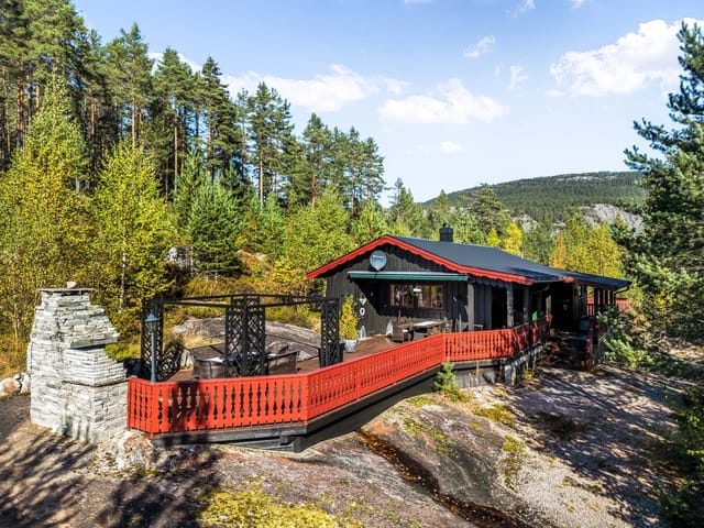 Welcome to Lomkilvegen 75!