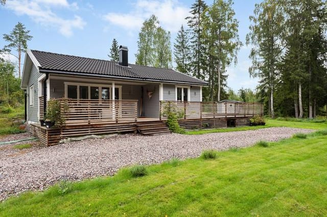 Front view of the renovated holiday home