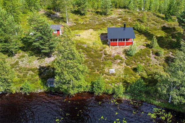 Cottage exterior view