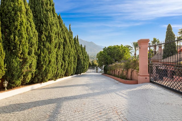 Photo 1 of Lomas de Marbella Club