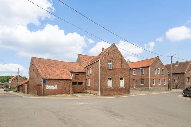 Front view of Widooiestraat 4