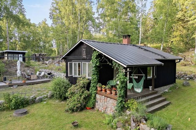 2 room holiday home on Rödbergsvägen 21 Munsö Ekeby Ekerö kommun