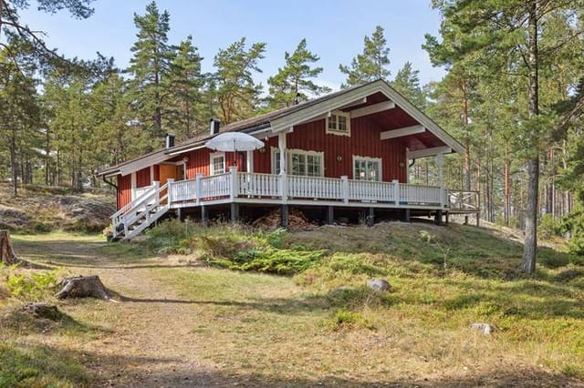 3-room Winterized Holiday Home at Ornö Lugnet 14