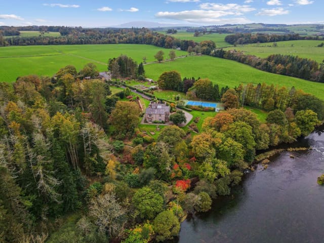 Front view of Waterside House and grounds