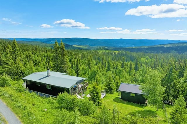 There is a good year-round road all the way to the property.
