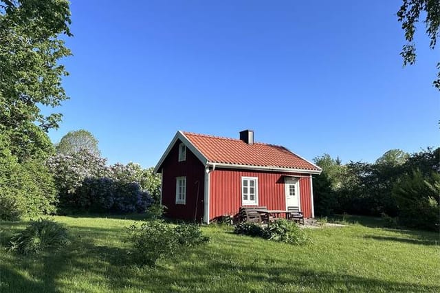 2 room cottage on Plot 2 Torbjörntorp Falköping Municipality