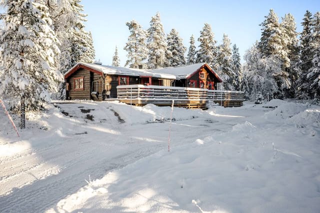 Exterior view of the cabin