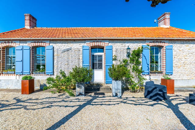 Photo 1 of Le Clos Robert