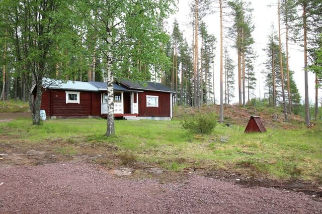 Exterior view of the timber holiday home