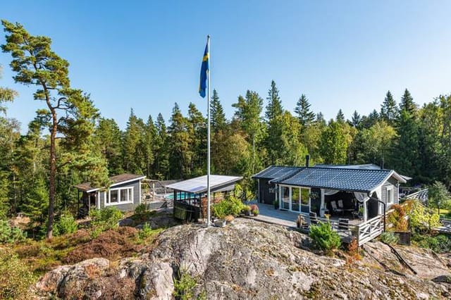 95 m² Winterized Holiday Home on Senneby Skogsväg 13