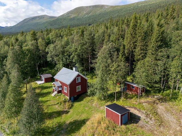 Exterior view of Matsdal 115