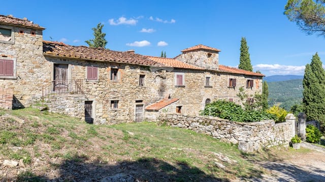 Castle in Talla, Tuscany, Italy 1