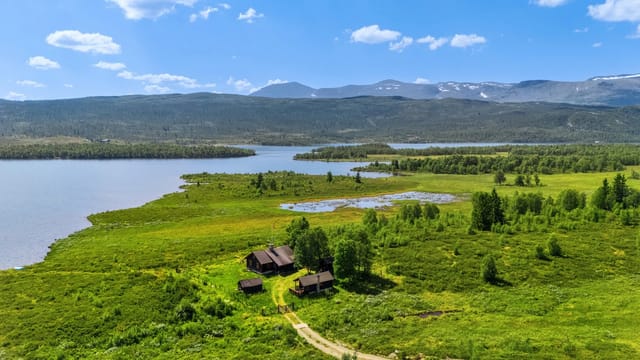 The property presented by real estate agent Ida Follinglo