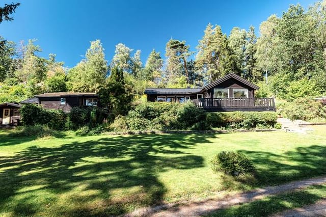 Front view of the cottage