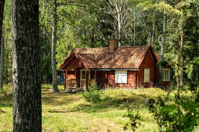 Front view of the cottage